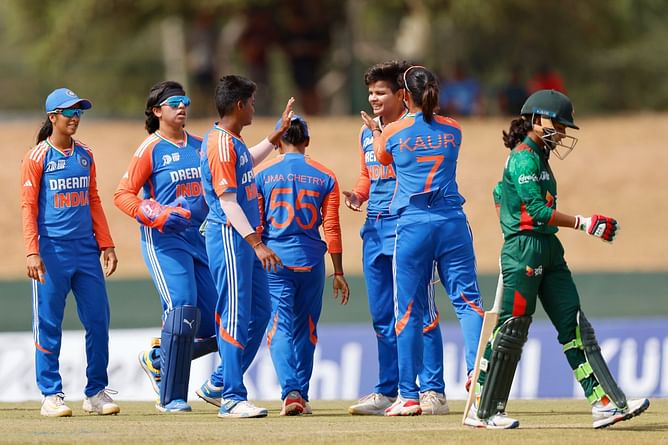 India trounce Bangladesh by 10 wickets to storm into the final of Women's Asia Cup 2024