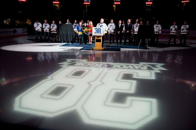 NHL: Chicago Blackhawks at St. Louis Blues