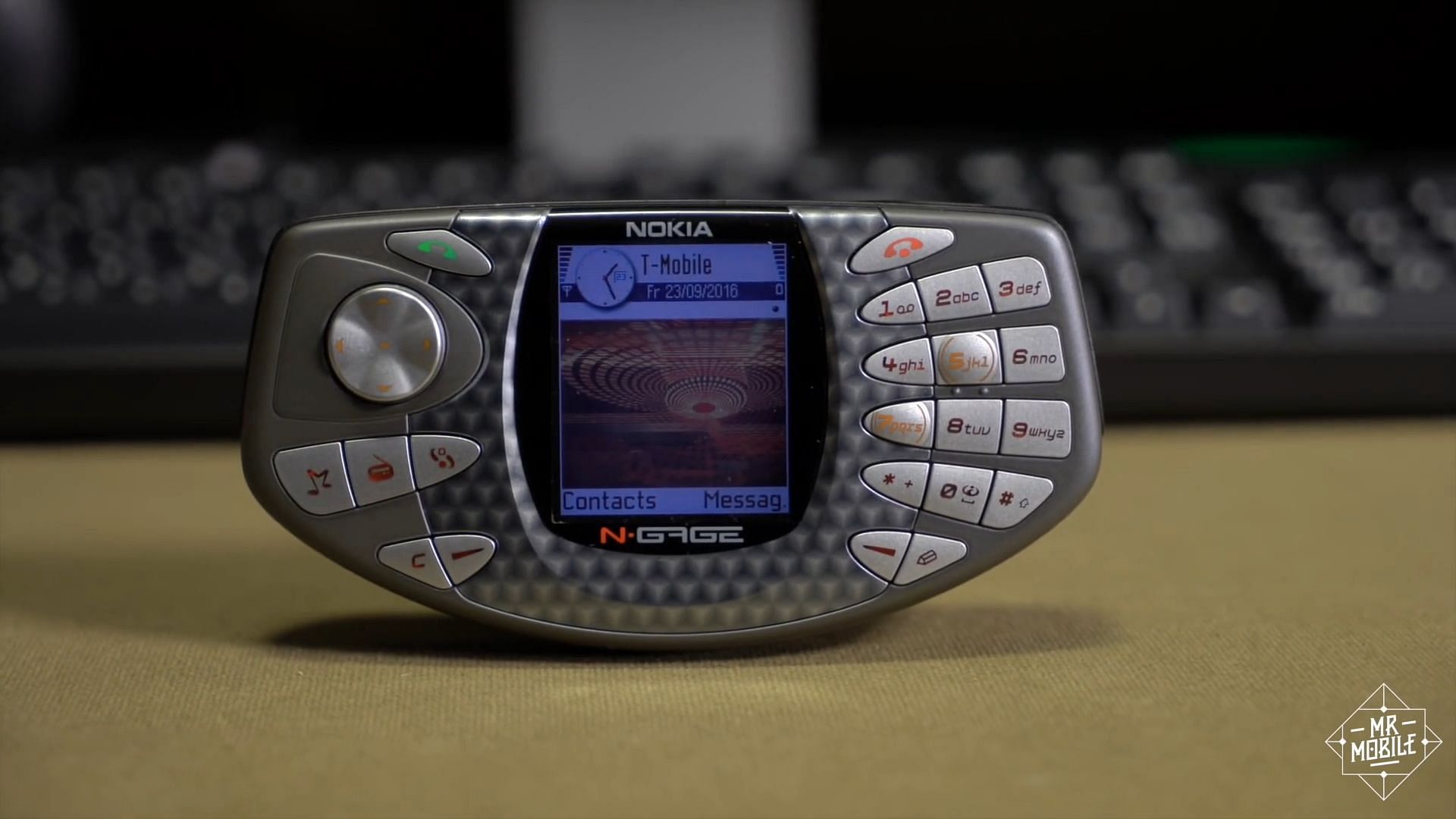 The Nokia N-Gage was one of the first gaming phones (Image via YouTube/MrMobile [Michael Fisher])