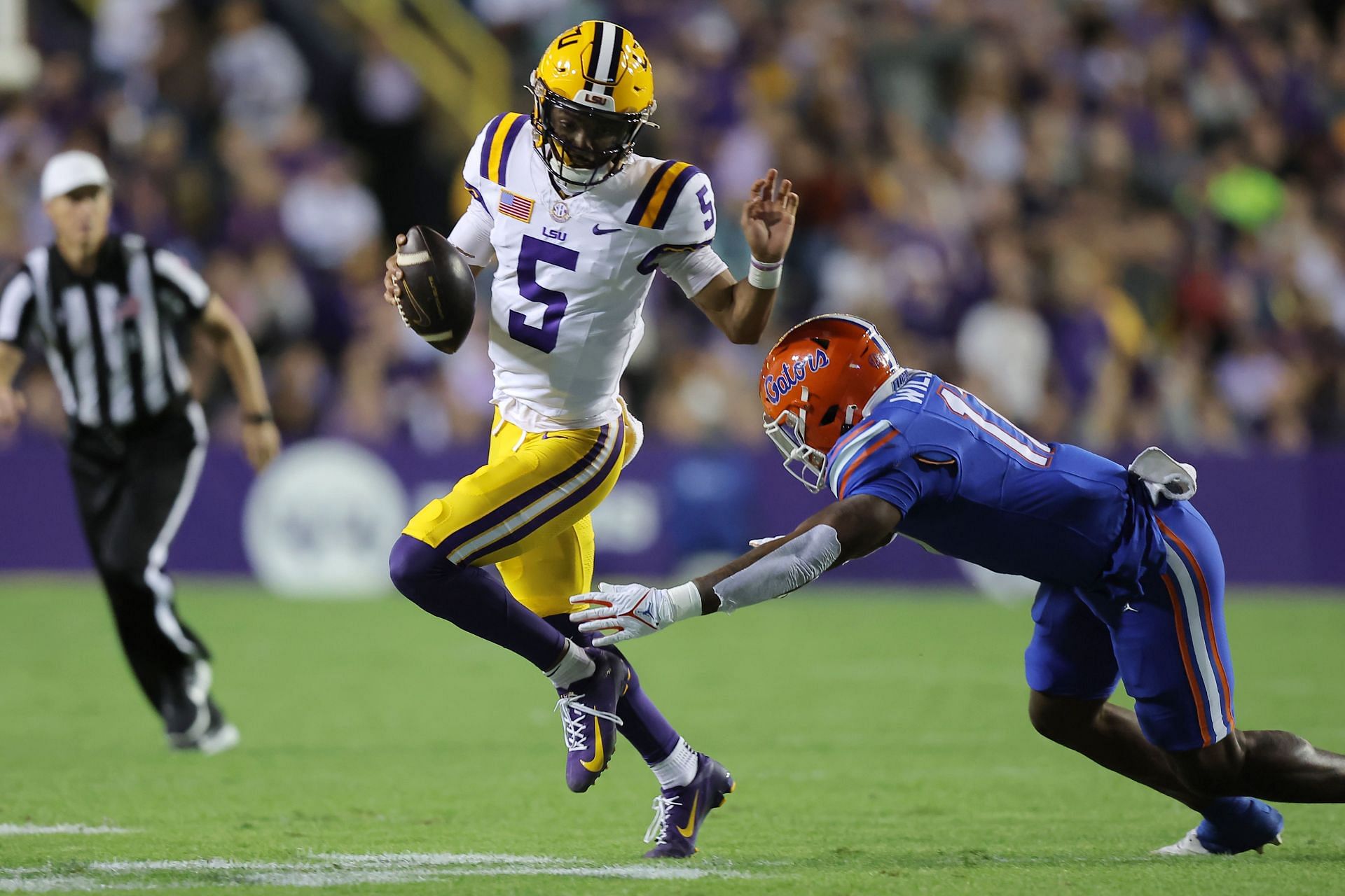 Jayden Daniels during Florida v LSU