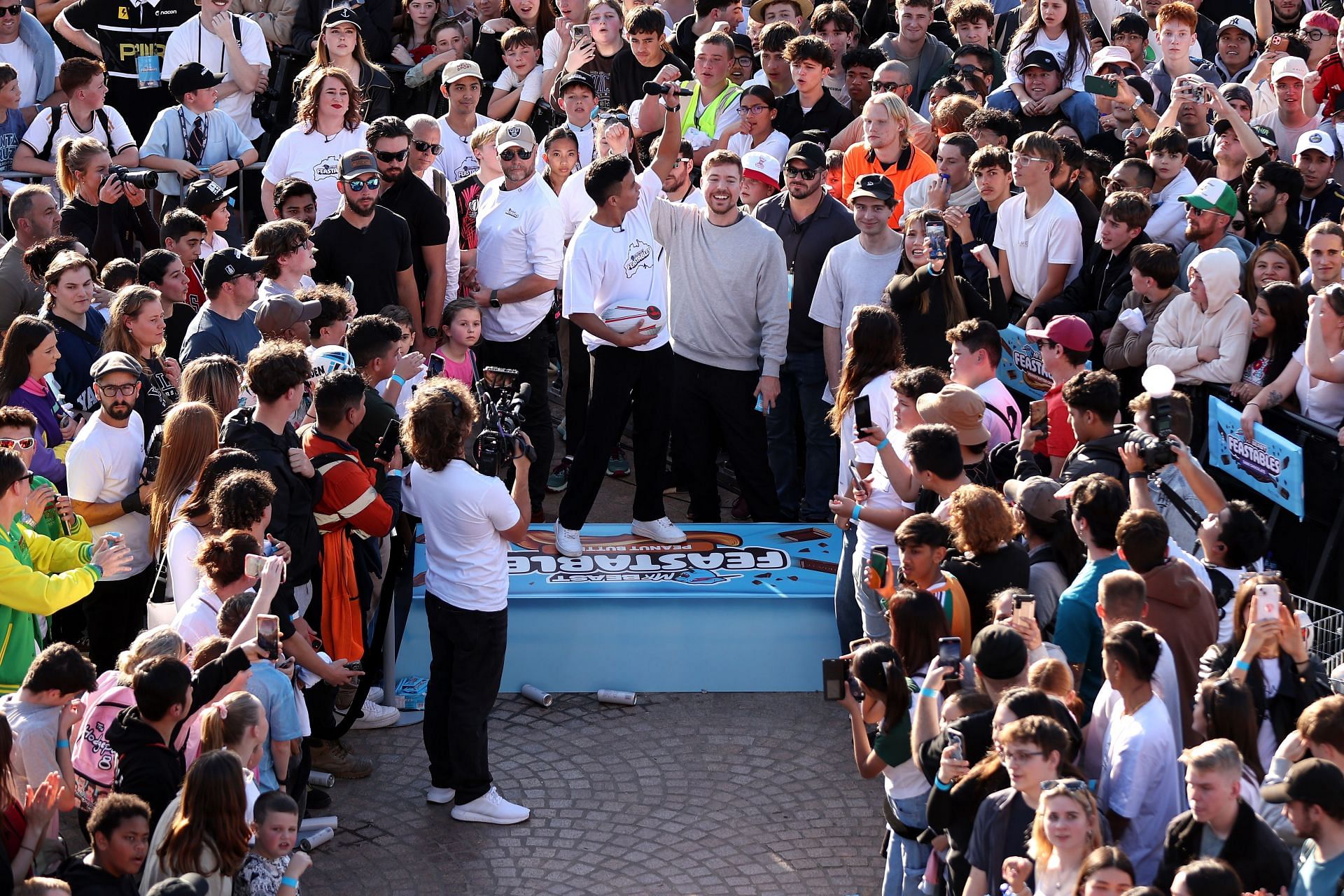 MrBeast Holds Car Giveaway At Sydney Opera House To Launch Feastables In Australia