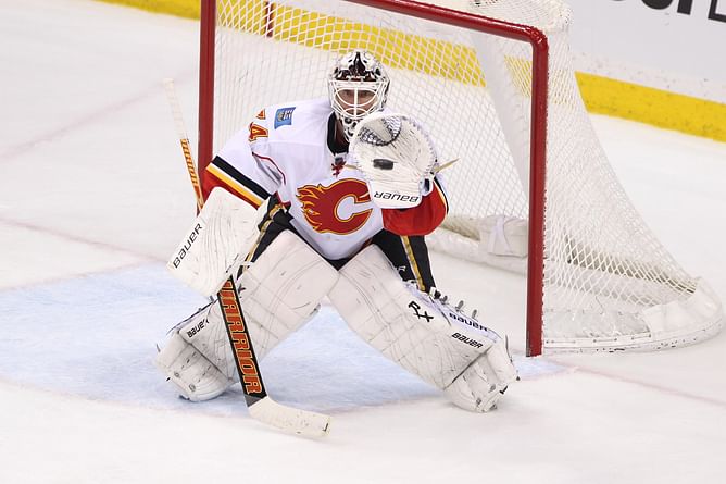 Former NHLer Clint Malarchuk reveals extreme measures former Flames teammate took to avoid bumping into Stanley Cup-winning head coach