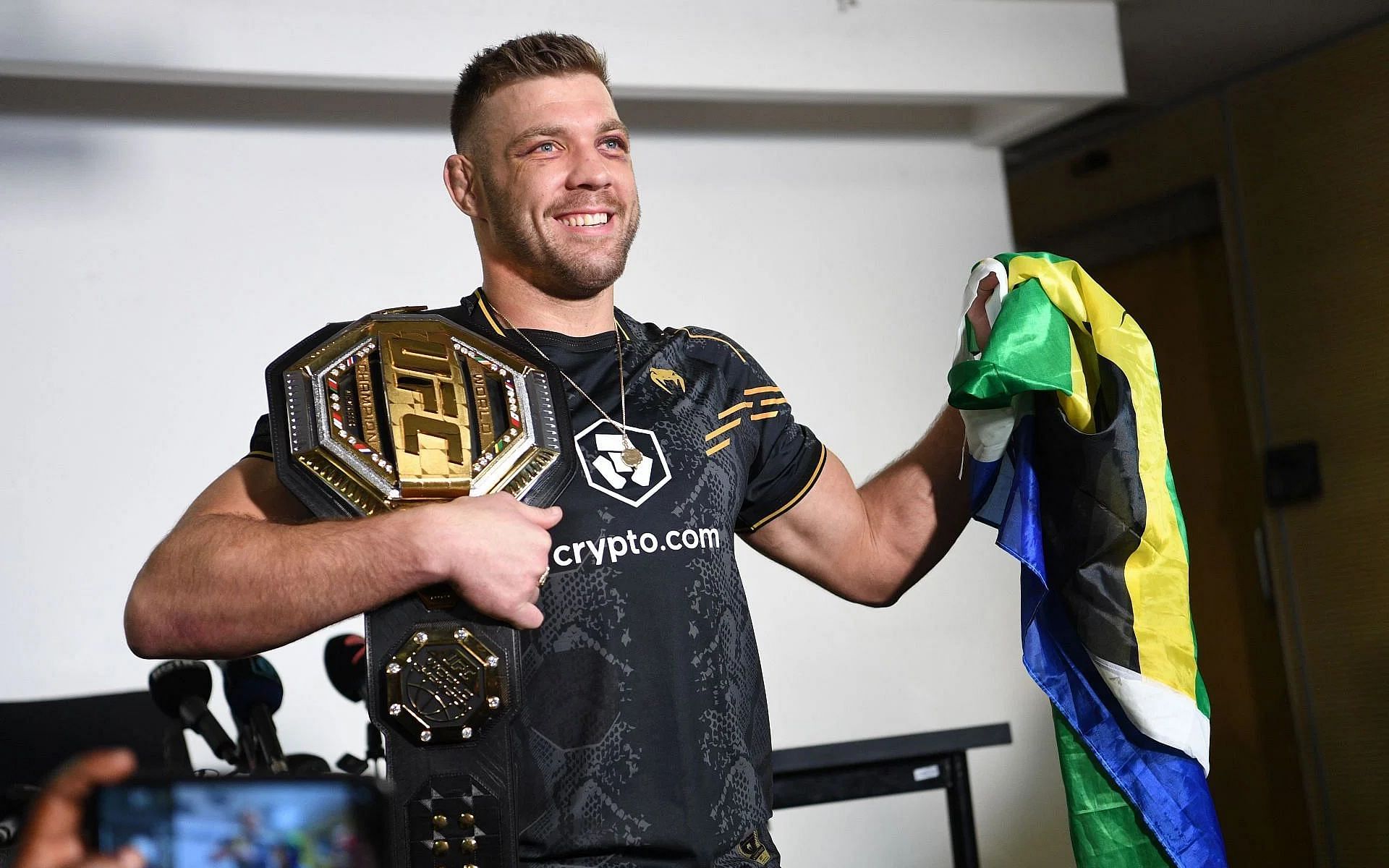 Dricus du Plessis slammed as “f**king b**ch a**” by Ghanaian UFC ...