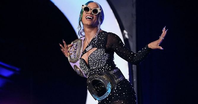 Mercedes Mone (fka Sasha Banks) drops a massive tease after aligning with 5ft 10in star in AEW