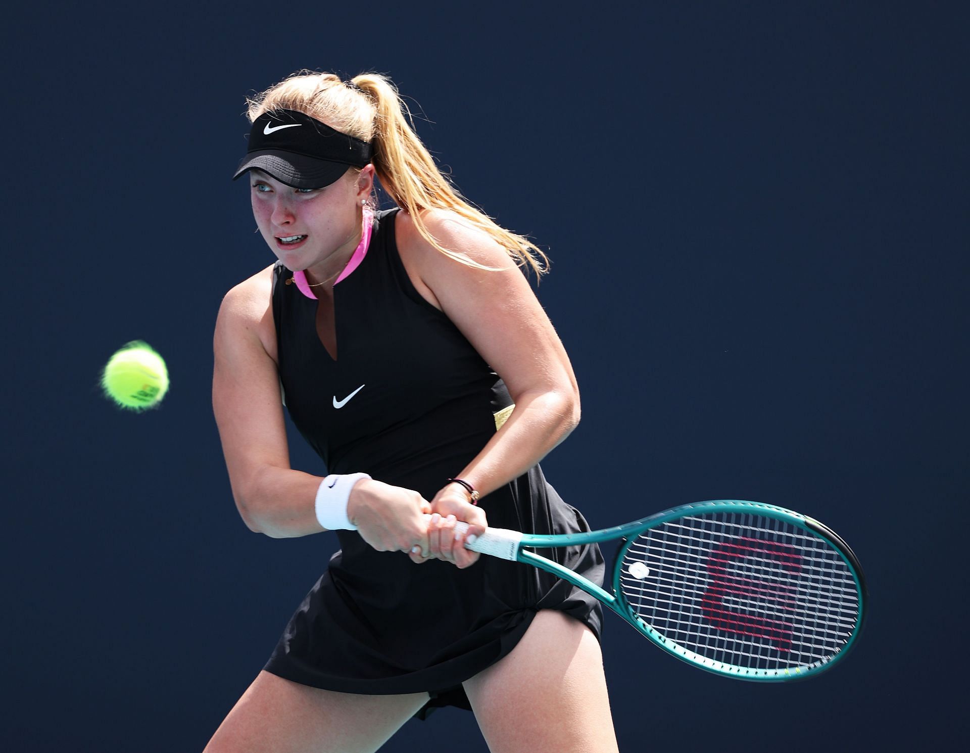 Brenda Fruhvirtova at the 2024 Miami Open. (Photo: Getty)