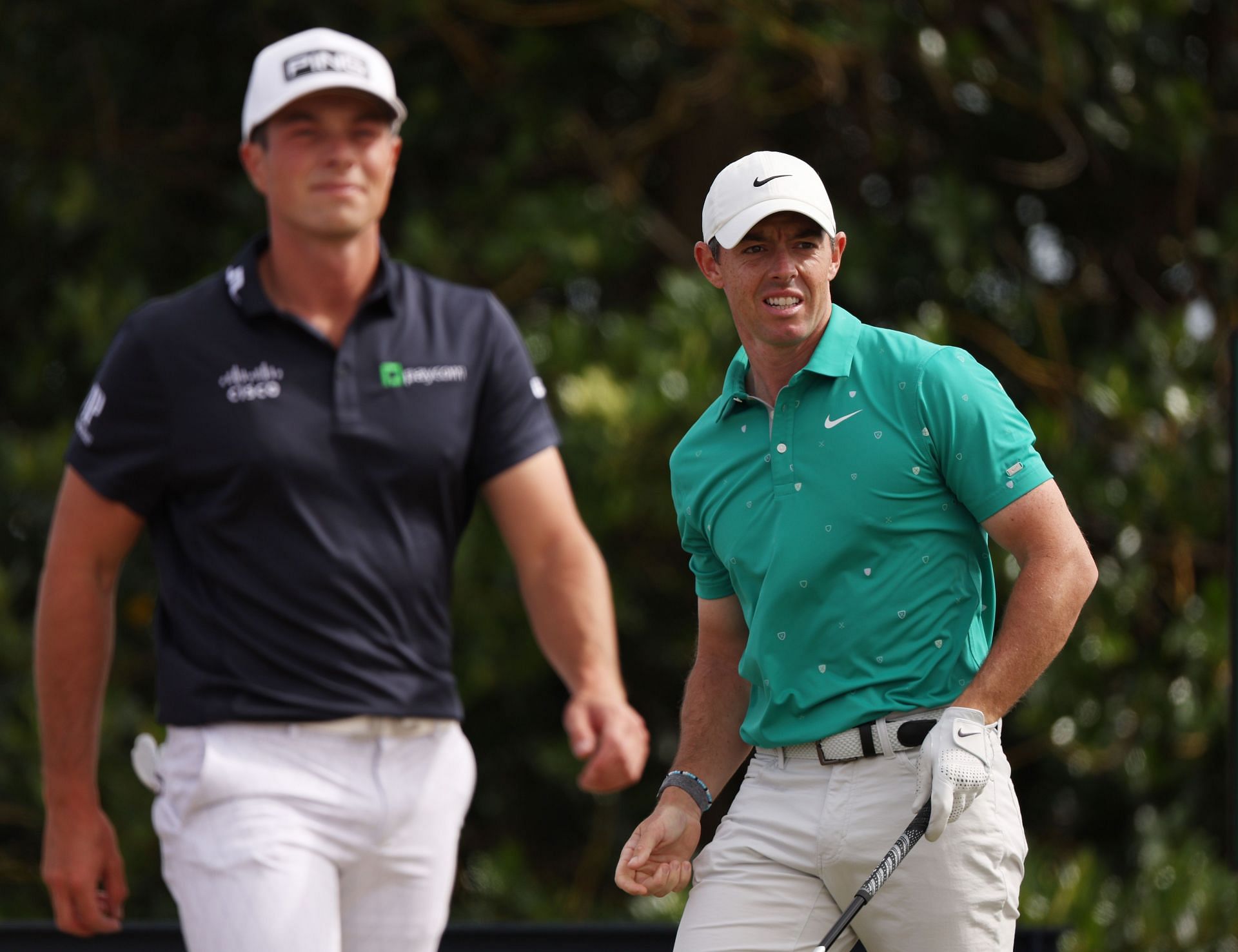 WATCH: Rory McIlroy and Viktor Hovland share a laugh with fans over ...