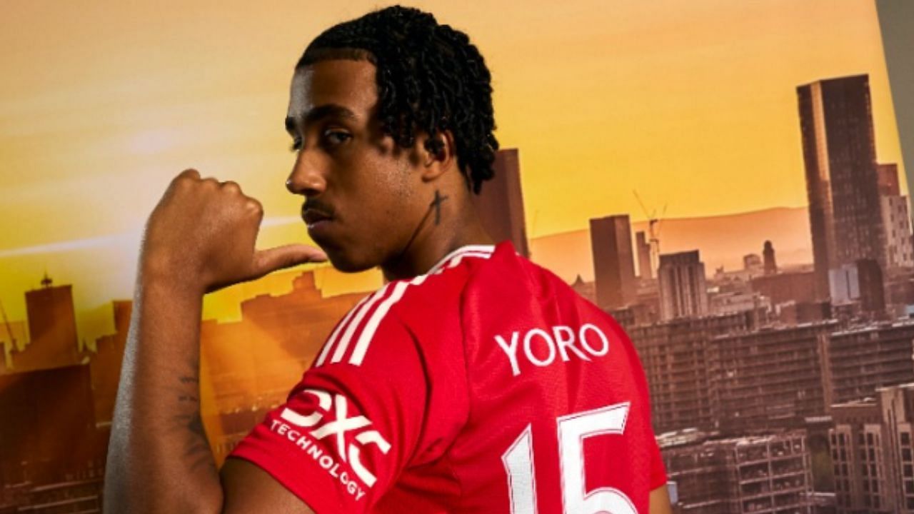 Leny Yoro has already found a friend at Manchester United (Image credit: @ManUtd on X)