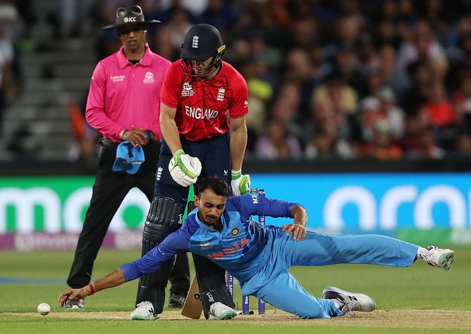 "I was there when they chased our score without losing a wicket"- Axar Patel on why Jos Buttler's wicket during T20 World Cup was special