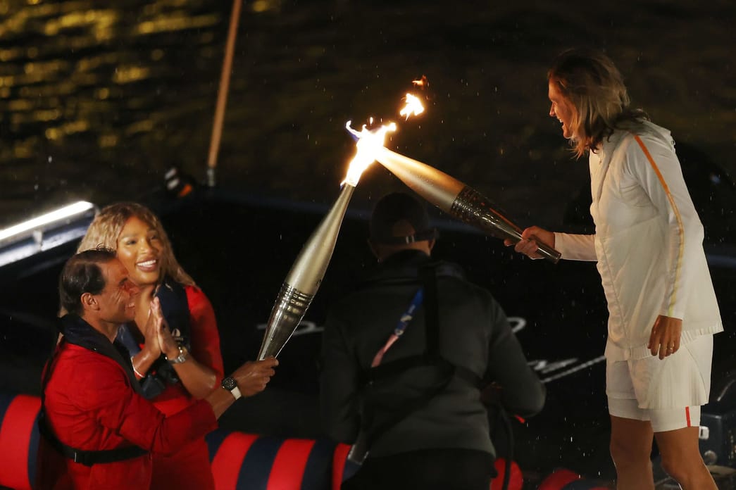 WATCH Rafael Nadal, Serena Williams, and Amelie Mauresmo pass torch in(00)