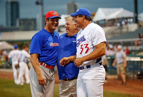 Jose Canseco and Ozzie Canseco (Image via IMAGN)