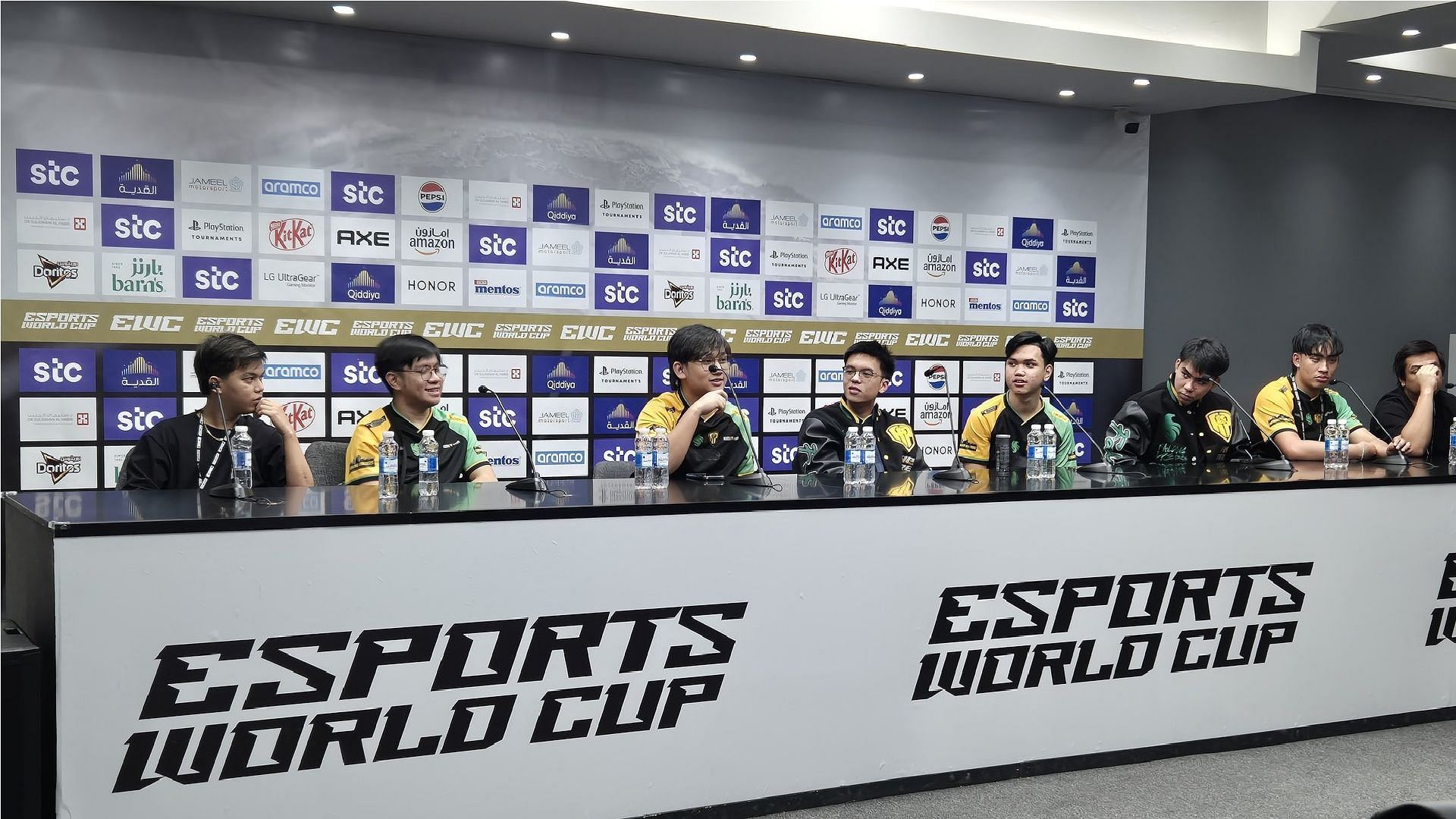 Falcons AP.Bren team in a press conference on July 3, 2024, after day 1 of Mobile Legends Bang Bang Mid Season Cup 2024 Group Stage games (Image via X/FalconsAPBren)