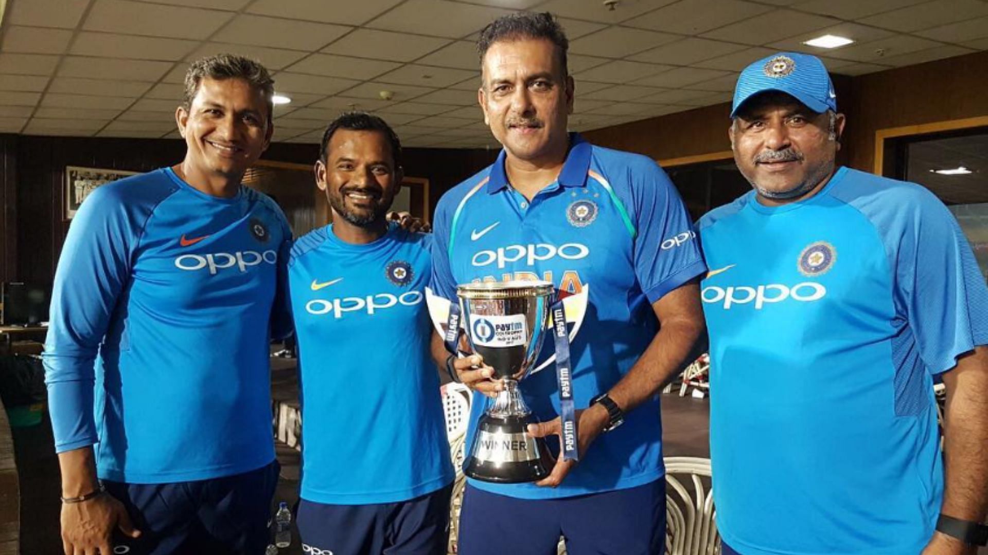Sanjay Bangar (left) had an impressive tenure as a batting coach (Image:@imsanjaybangar on Instagram)