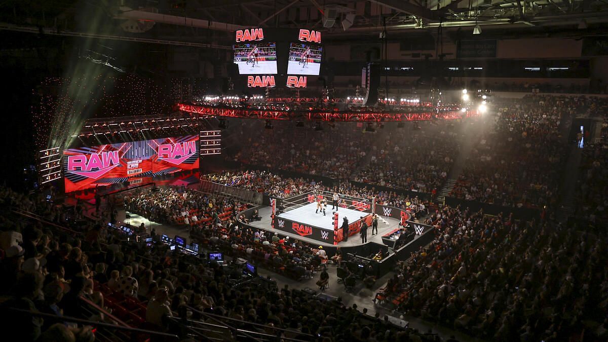 Monday Night RAW (Photo credit: WWE.com)