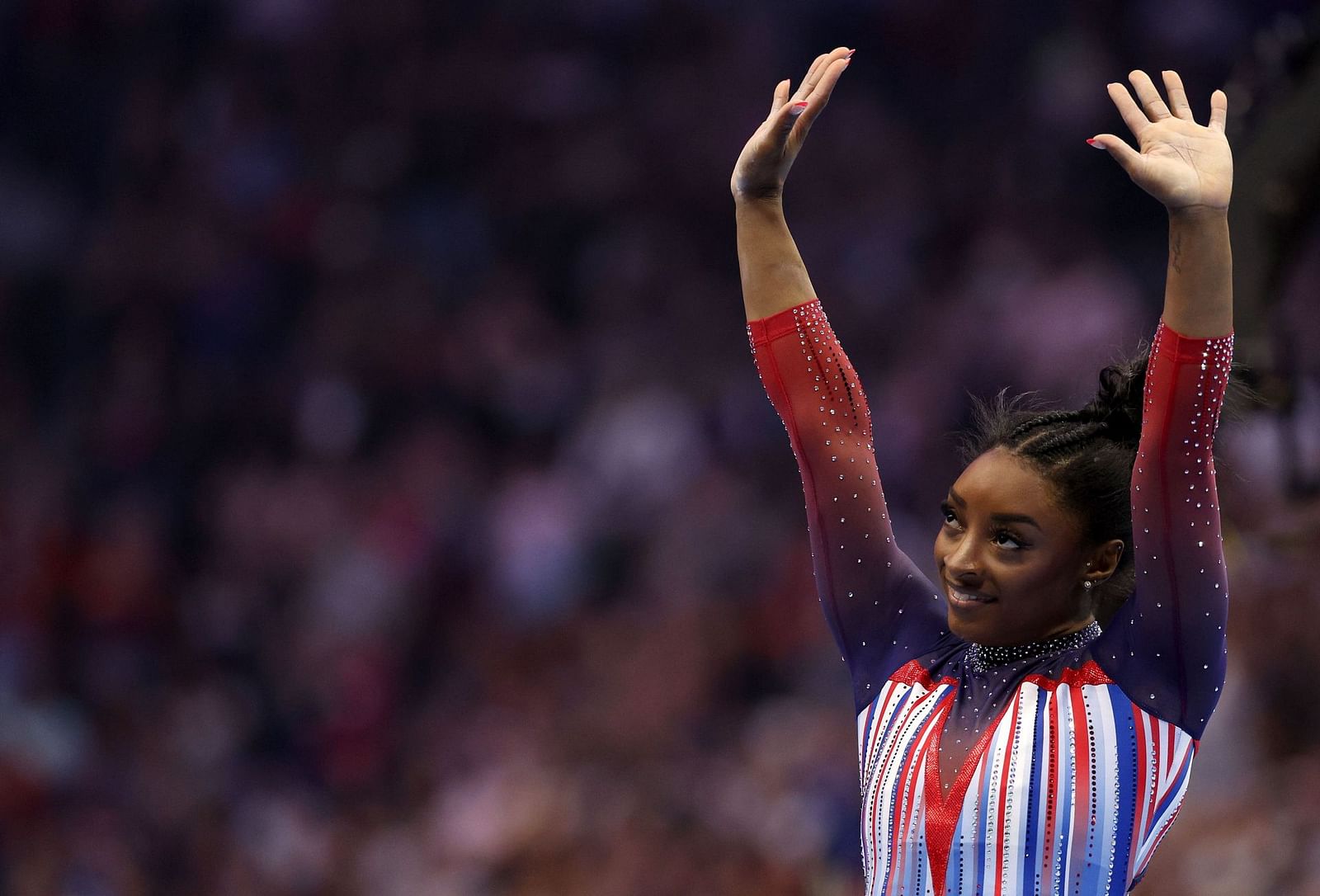 WATCH Simone Biles makes a huge vertical jump during balance beam