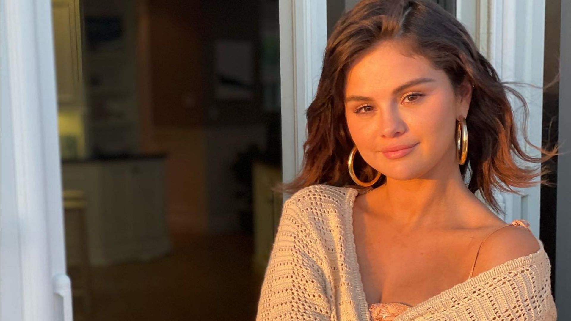 Selena Gomez responded to a TikTok video speculating about whether she had plastic surgery done (Image via Instagram/@selenagomez)