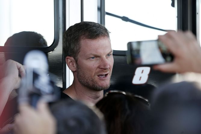 “It’s on you buddy” - Dale Earnhardt Jr. points to Team Penske driver as culprit for chaotic end at Nashville