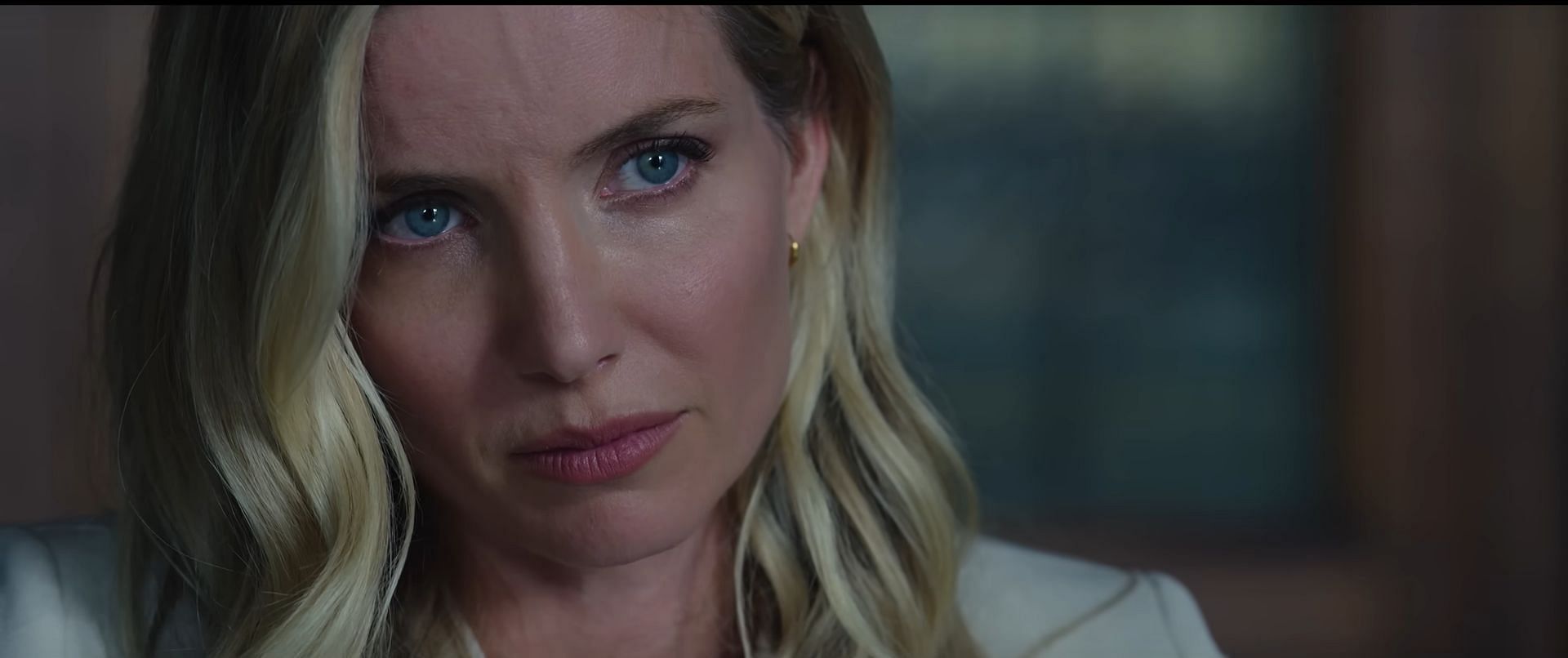 Annabelle Wallis stars as Elena. (Image via Netflix)