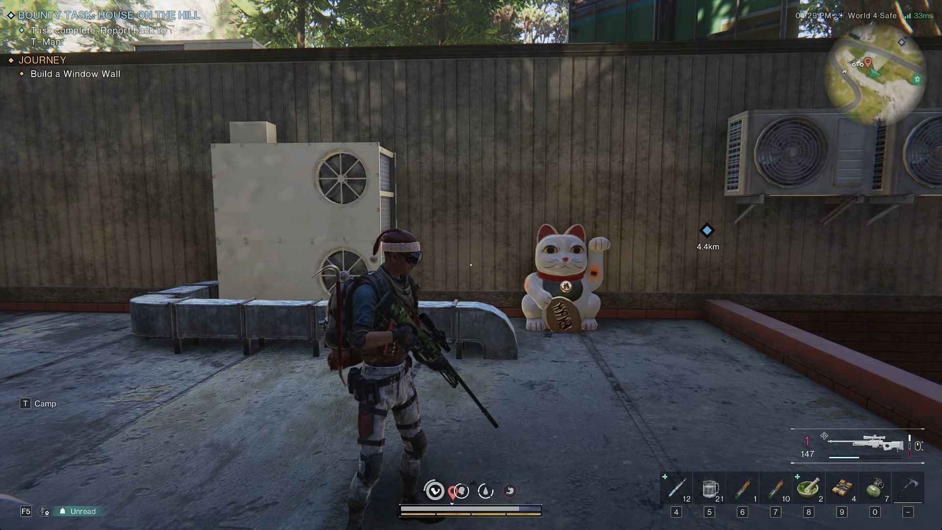 A Lucky Cat statue in Once Human (Image via NetEase, YouTube/@DaOpa)