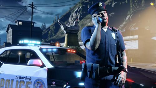 Cops in PvP are incredibly annoying (Image via Rockstar Games)