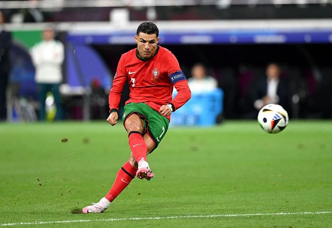 “This is not an U-10 game where the greedy kid takes all free-kicks” - Mark Ogden slams Cristiano Ronaldo after Euro 2024 first half vs Slovenia