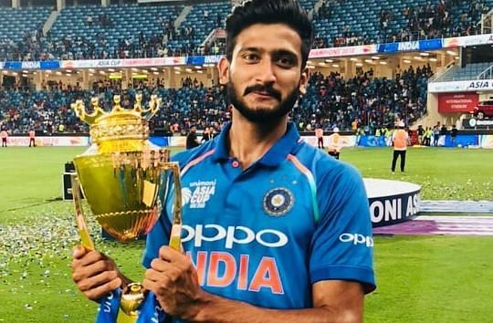 Khaleel Ahmed after winning Asia Cup 2018 (Image Credits: Khaleel Ahmed&#039;s Instagram)