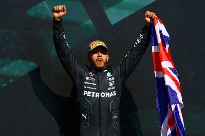 Lewis Hamilton's present is perfect at Mercedes, but the future at Ferrari should make him nervous