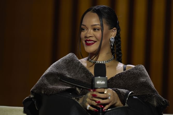 How did Rihanna's Fenty Beauty deliver beauty for all? Focus on inclusive marketing by singer's makeup brand explored
