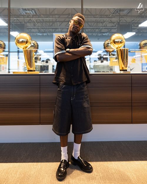 Camavinga alongside the Los Angeles Lakers' championship trophies (Photo Credit: Los Angeles' Lakers X account)