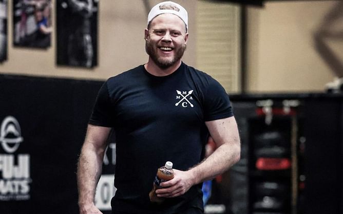 Sean Strickland's coach Eric Nicksick details terrifying ordeal with a malfunctioning elevator