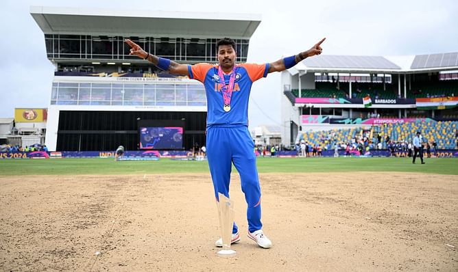 [Watch] Hardik Pandya shows off T20 World Cup trophy as Team India reach Mumbai airport ahead of bus parade