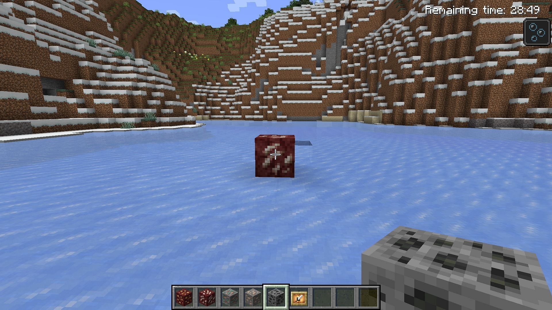 Nether quartz in the game (Image via Mojang Studios)