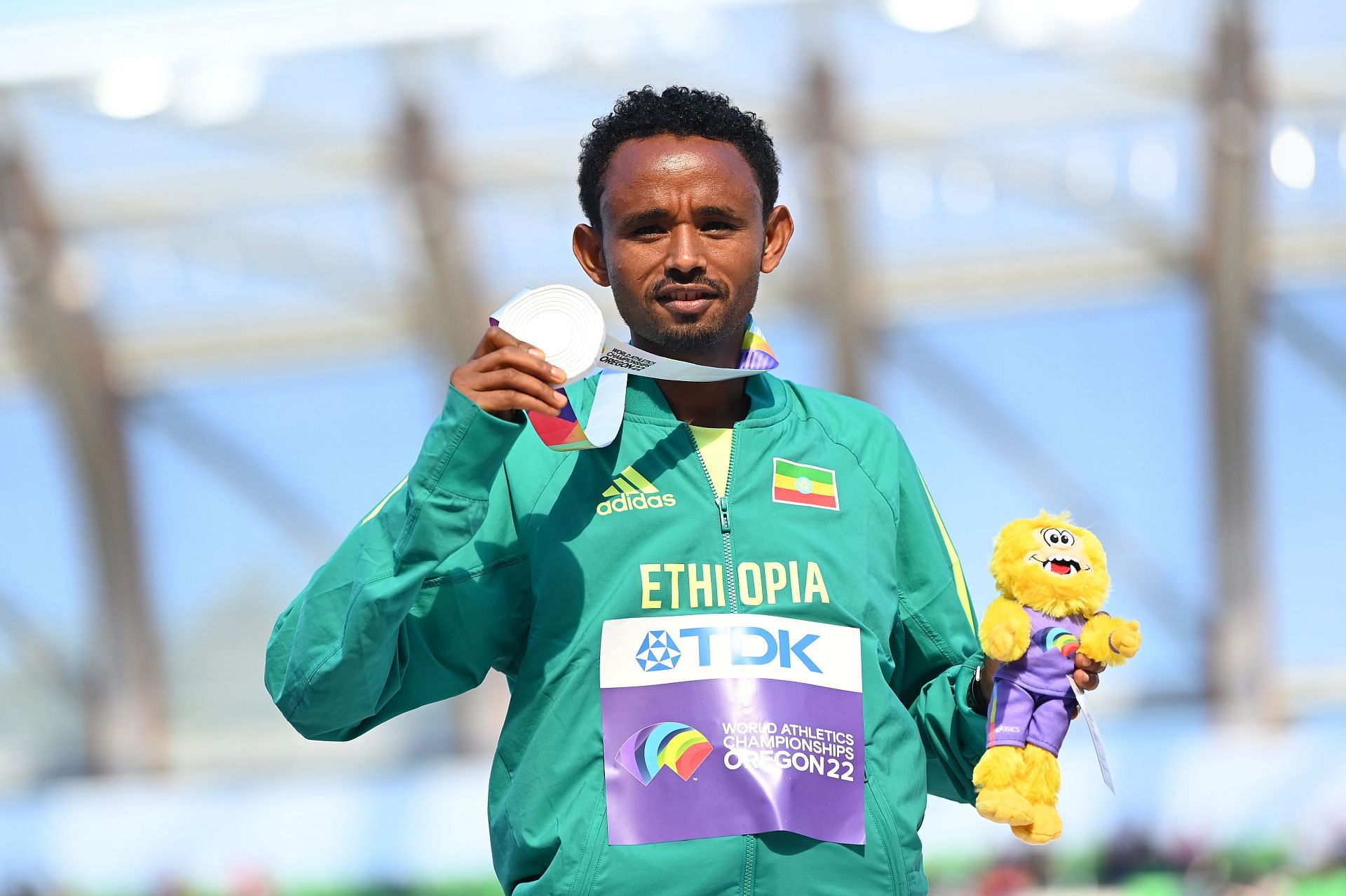 Mosinet Geremew with the silver medal from 2022 World Championships [Image Source: Getty]