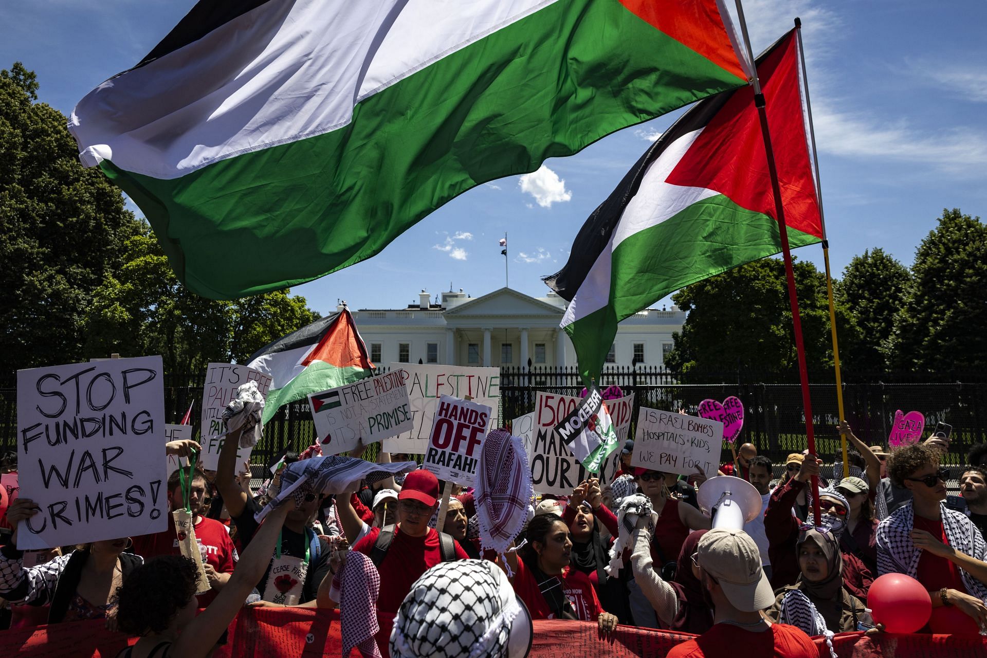 Pro-Palestinian Activists Surround White House To Protest War In Gaza