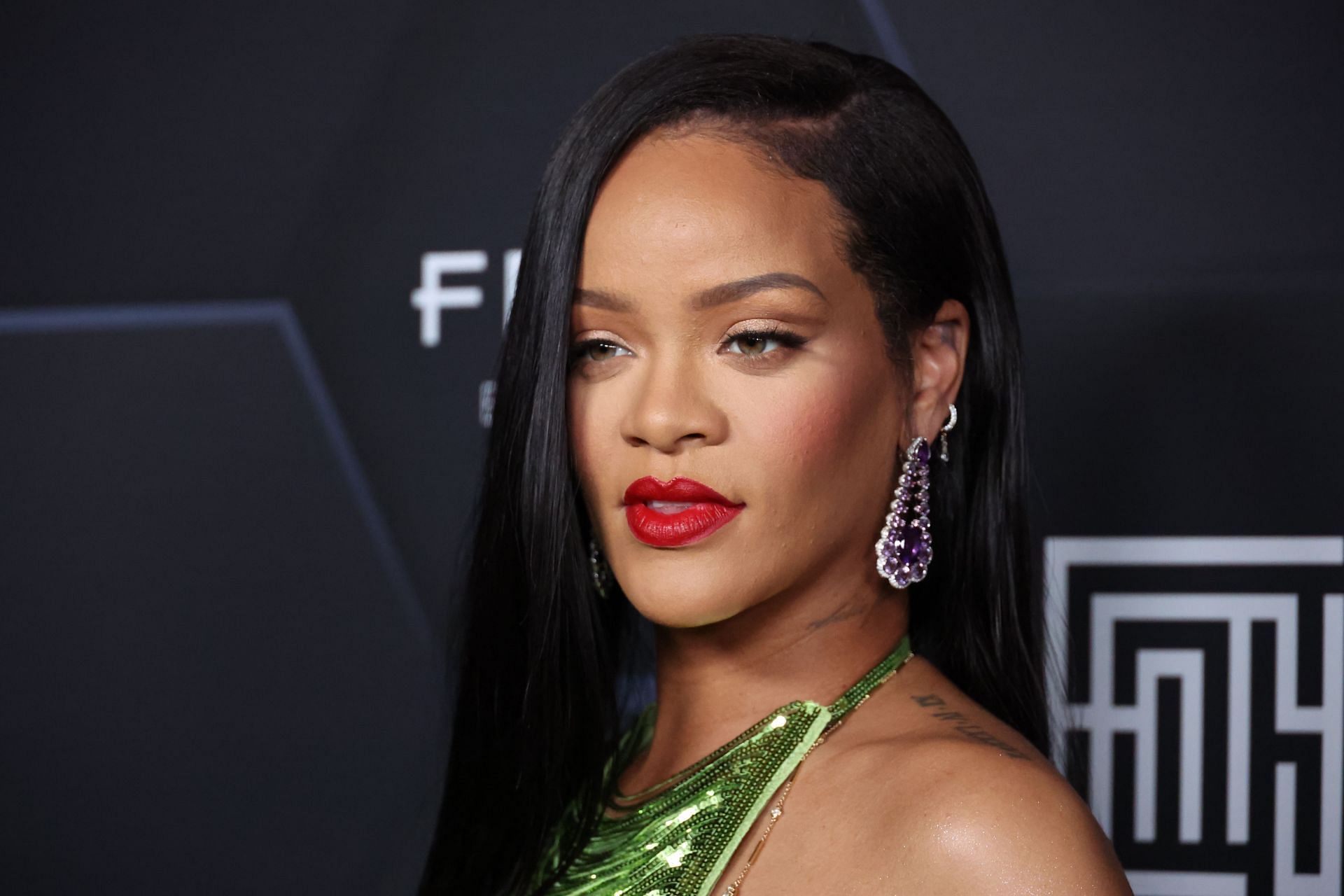 Rihanna Celebrates Her Beauty Brands Fenty Beauty And Fenty Skin