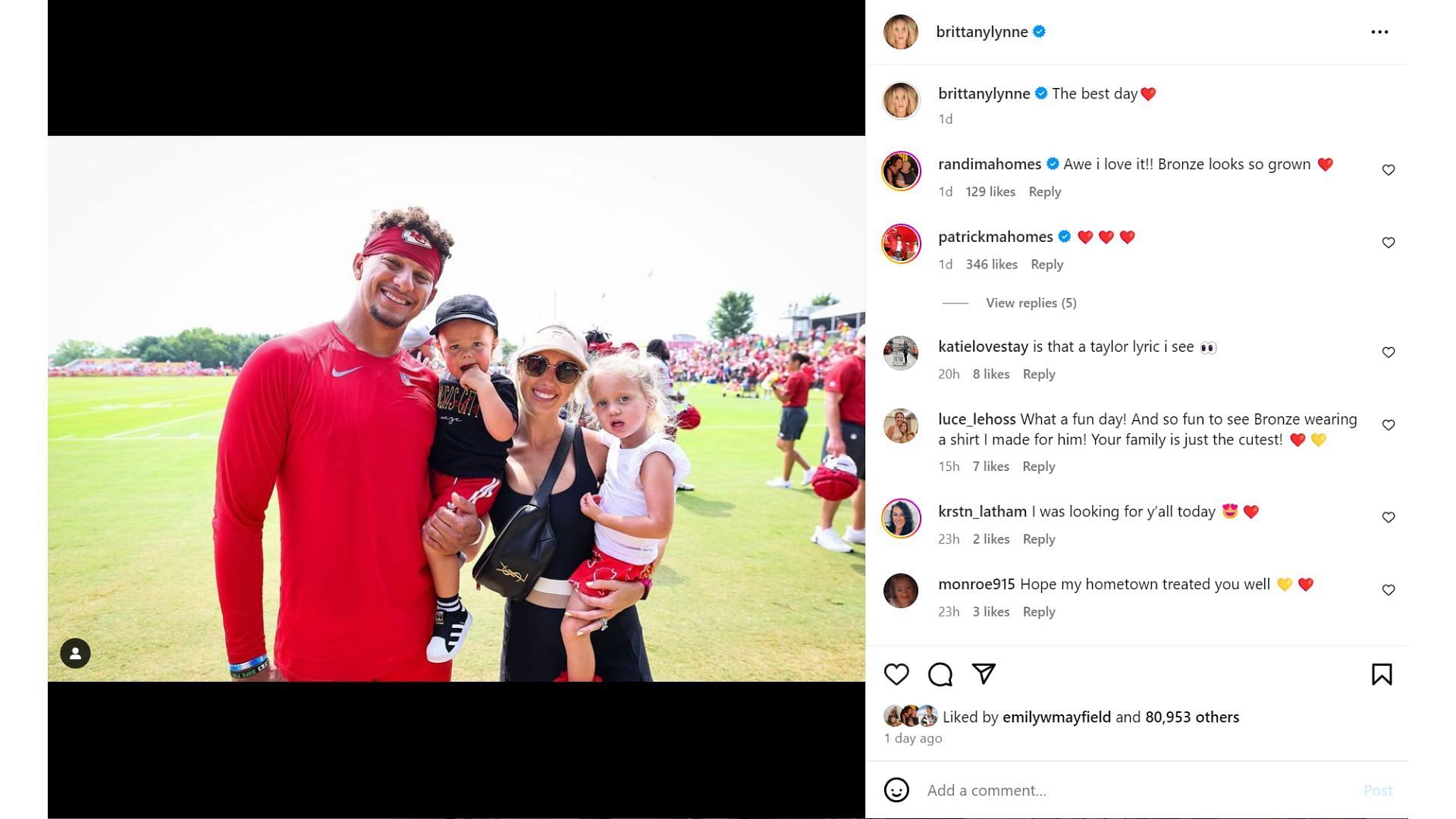 Brittany and Patrick Mahomes pose together with kids at Chiefs training camp