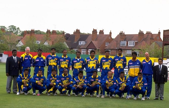 [Watch] When a Sri Lankan cricketer bowled with both arms during 1996 ODI World Cup
