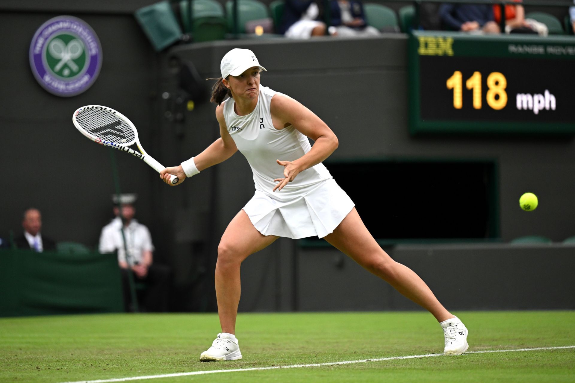 Iga Swiatek at the 2024 Wimbledon. (Photo: Getty)