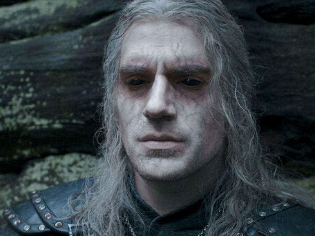 Henry Cavill as Geralt of Rivia in The Witcher (Image via Netflix)