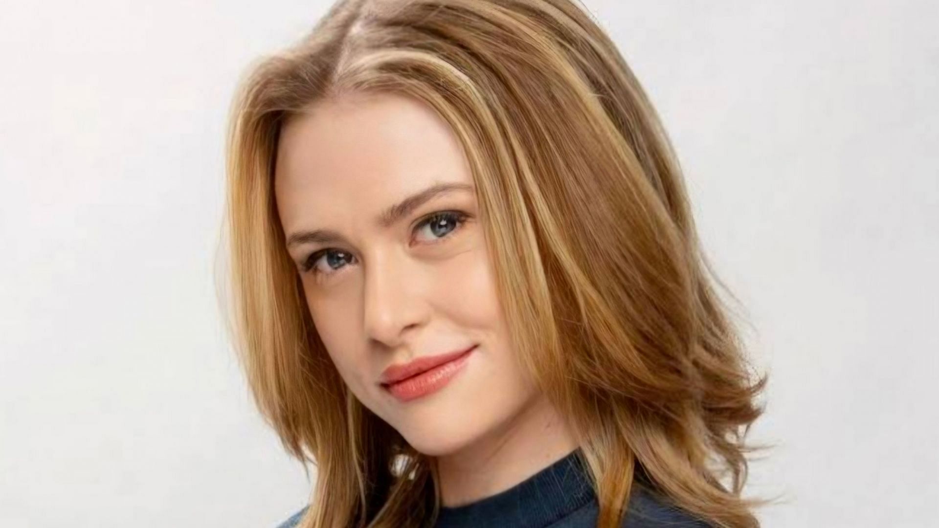 Hayley Erin as Claire Grace in The Young and the Restless (Image via CBS)