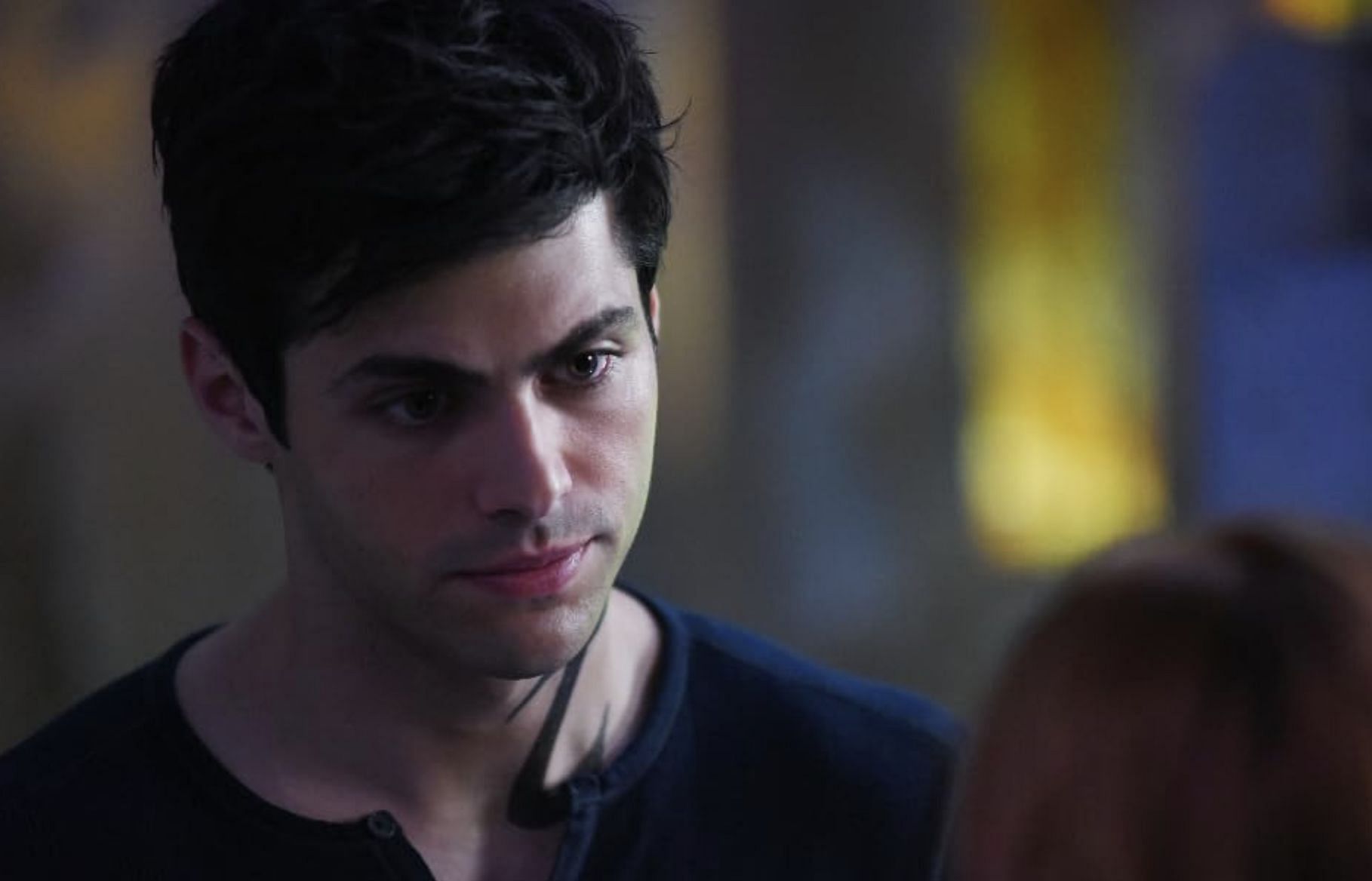 Matthew Daddario in Shadowhunters: The Mortal Instruments (Image via IMDb)