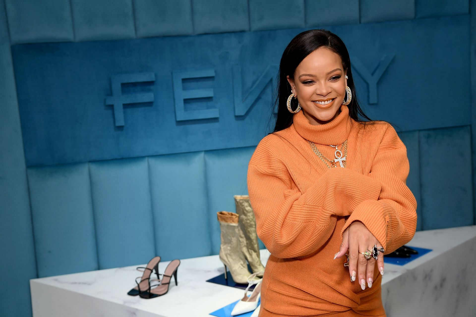 Robyn Rihanna Fenty And Linda Fargo Celebrate The Launch Of FENTY At Bergdorf Goodman. (Photo by Dimitrios Kambouris/Getty Images for Bergdorf Goodman)