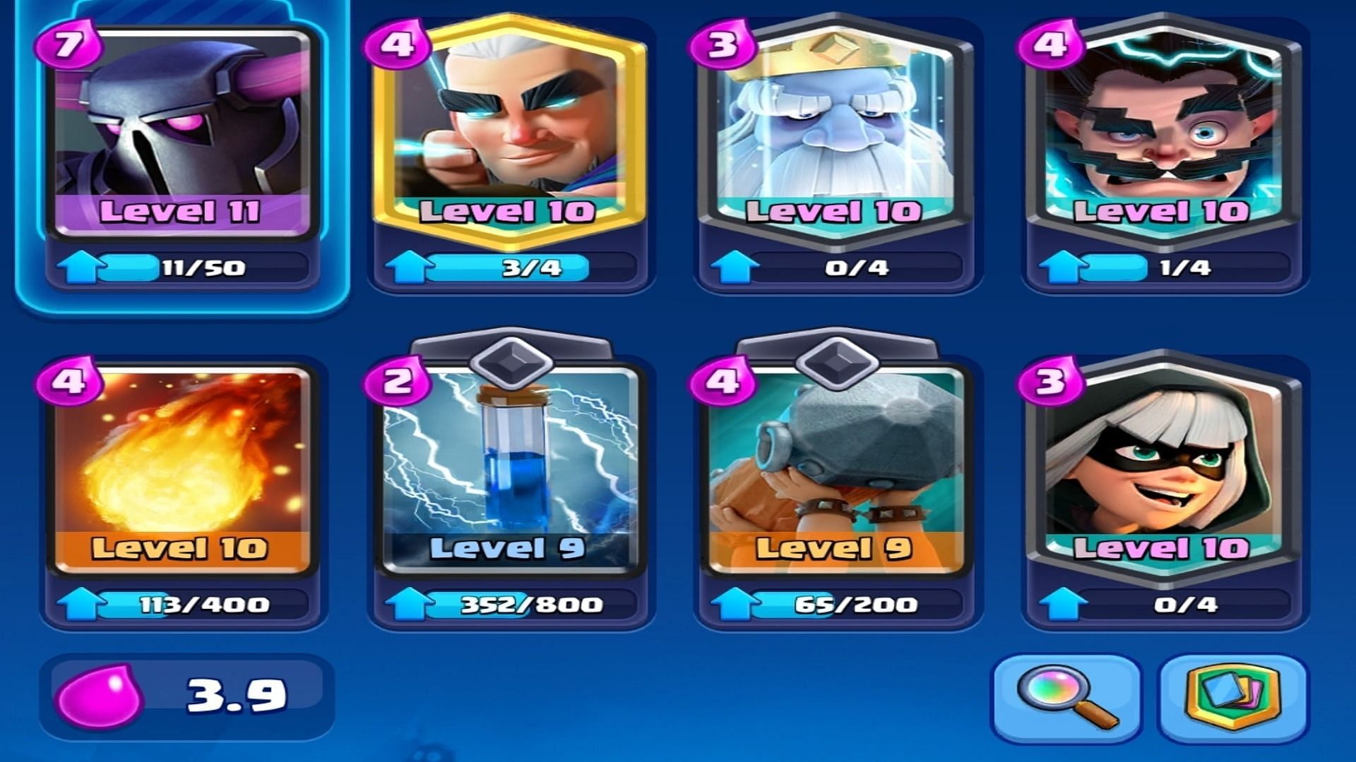 Royal Ghost also provides some splash damage (Image via Supercell)