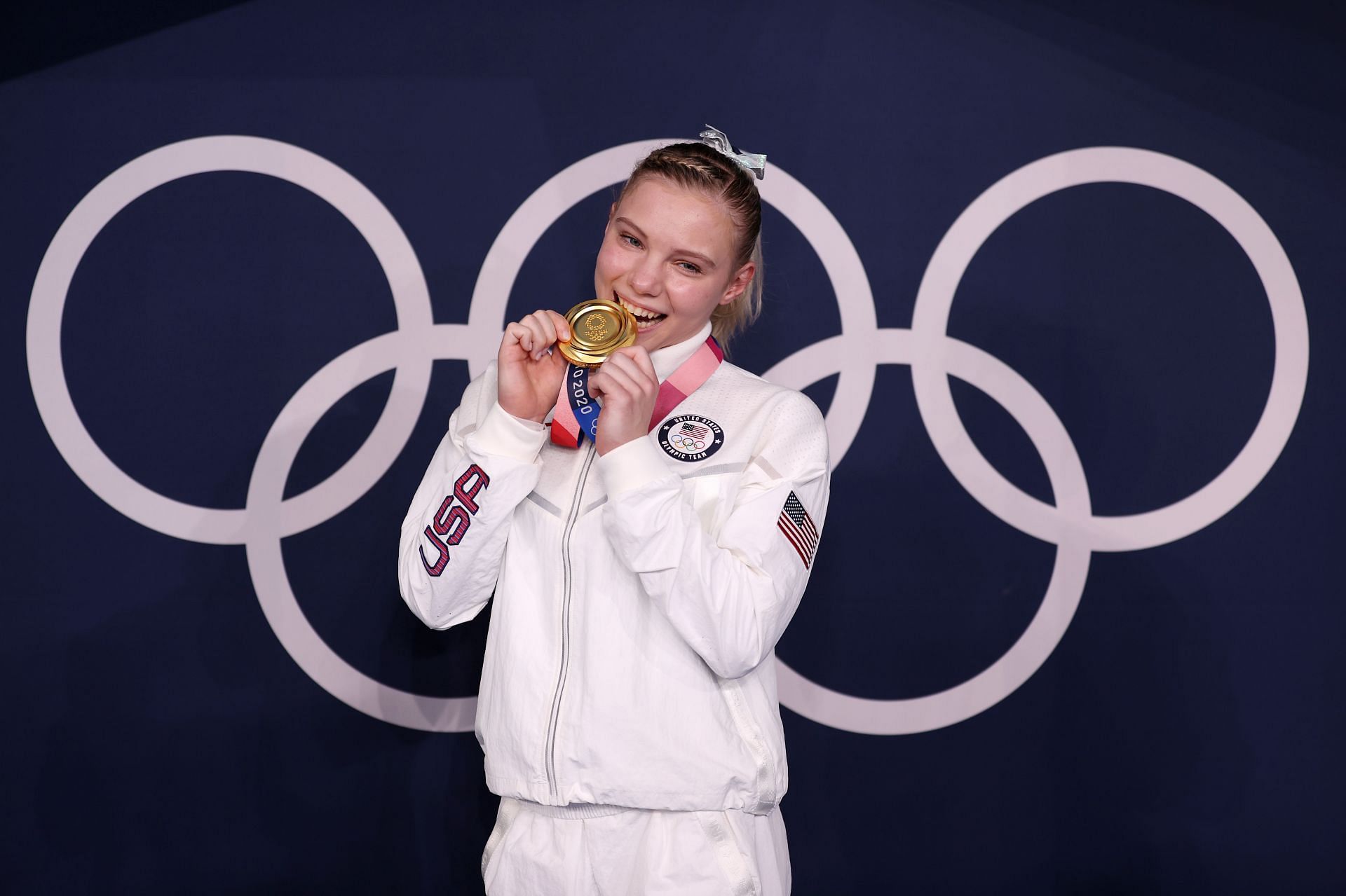 Jade Carey poses with her gold medal during the Women&#039;s Floor Exercise Final on day ten of the Tokyo 2020 Olympic Games at Ariake Gymnastics Centre on August 02, 2021 in Tokyo, Japan. (Photo by Jamie Squire/Getty Images)