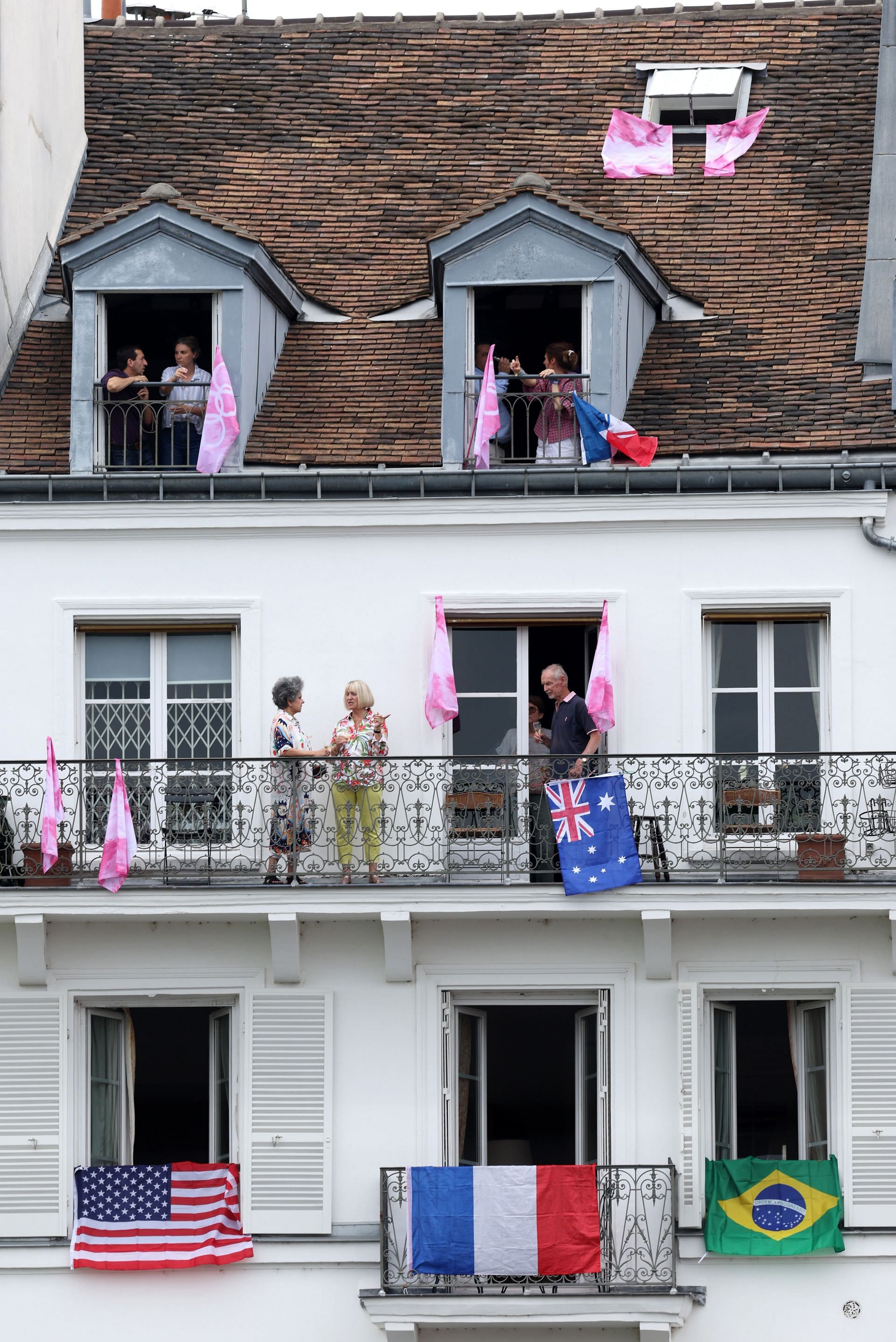 Fans watching the Opening Ceremony - Olympic Games Paris 2024: Day 0 - Source: Getty