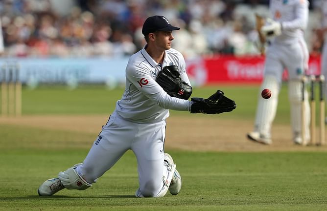 "Shades of Adam Gilchrist" - David Lloyd praises England youngster Jamie Smith