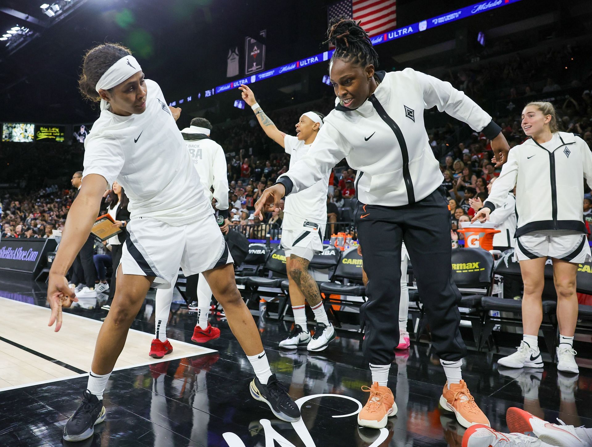 Phoenix Mercury v Las Vegas Aces