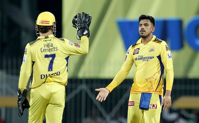 "He helped me bowl to batters who would employ the sweep shot" - Maheesh Theekshana credits MS Dhoni for inputs during CSK stint