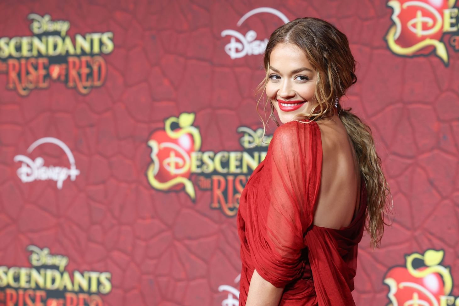 Descendants: The Rise of Red - Full list of cast in the fourth movie