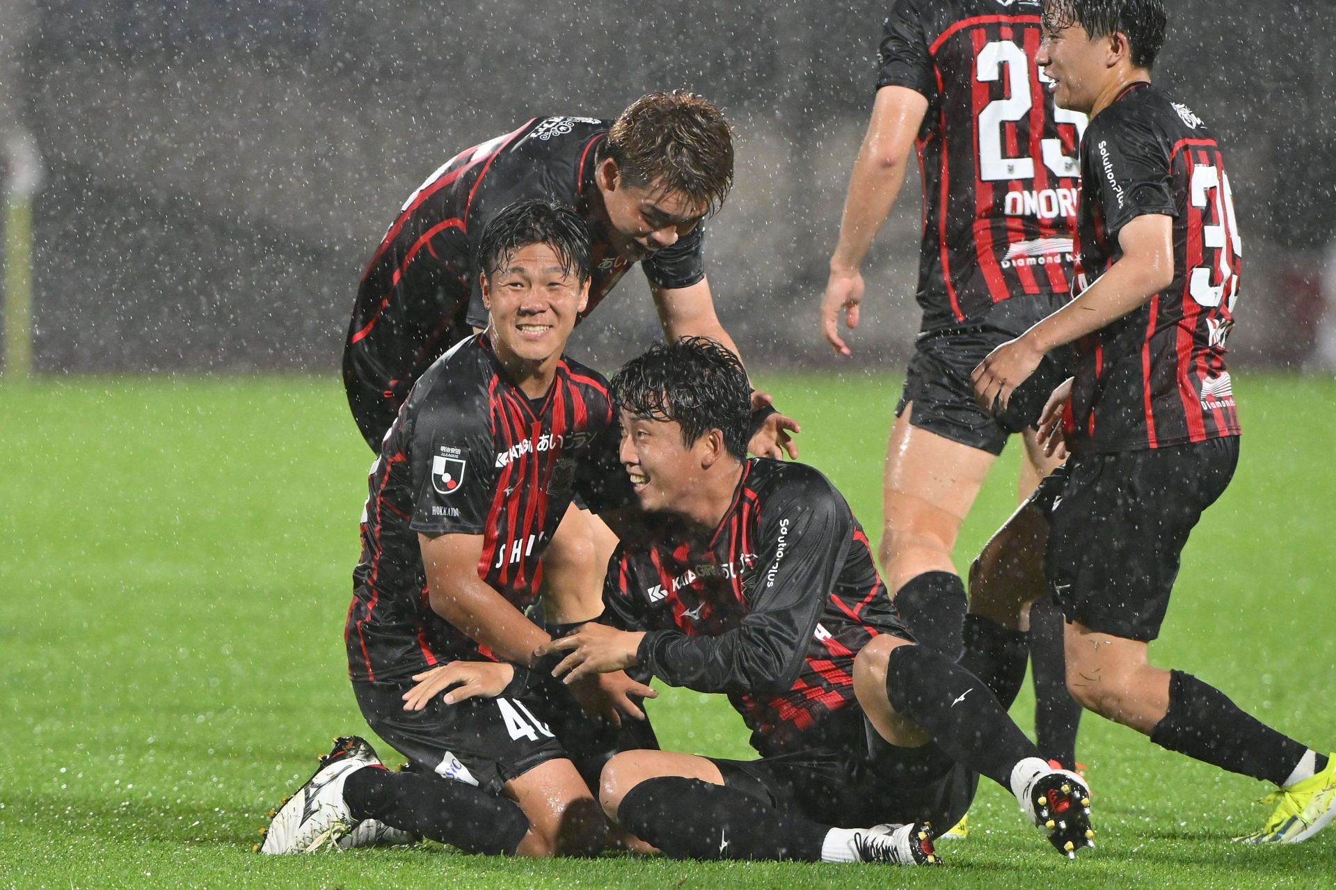 Consadole Sapporo host Vissel Kobe on Saturday. Credit: @consaofficial Twitter 