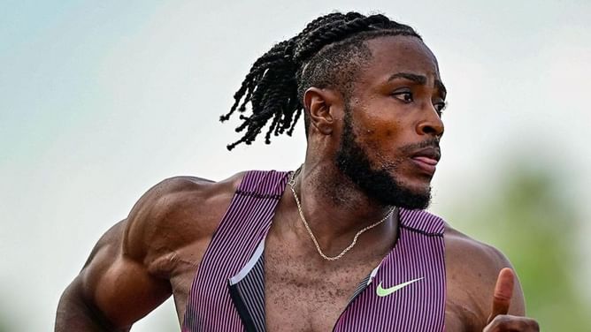 WATCH: Kishane Thompson races with specially-abled runners to motivate them at Meeting Ligano's Special Olympics Race